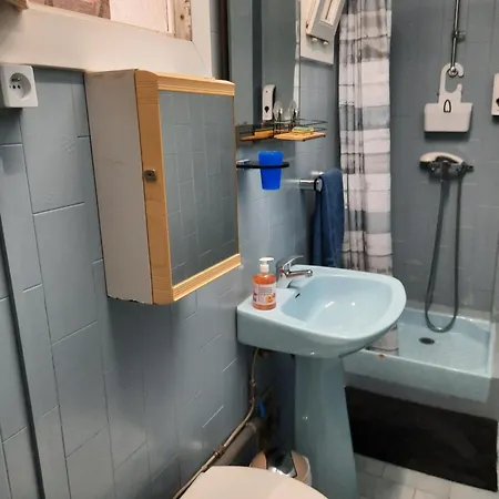 Solo Ouest Quarto em Acomodações Particulares *